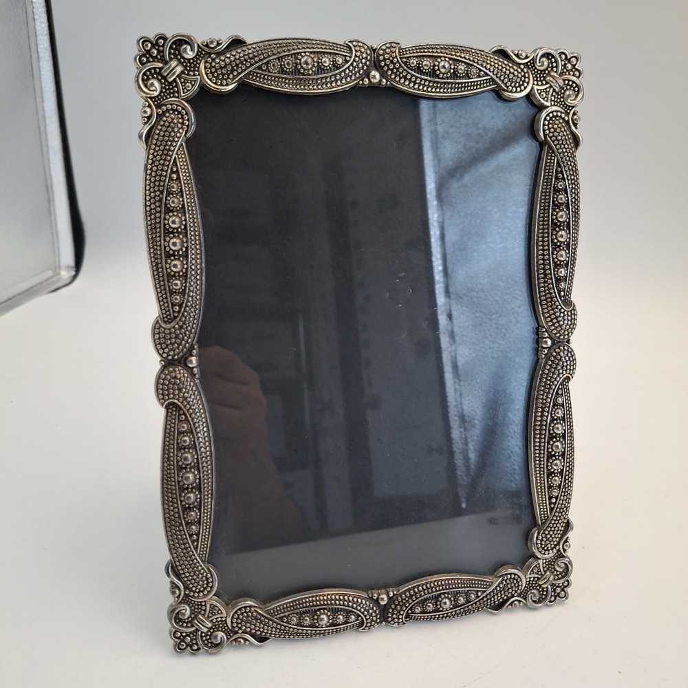 Silver Beaded Photo Picture Frame 4x6 Tabletop Velvet Back Easel Stand Filigree